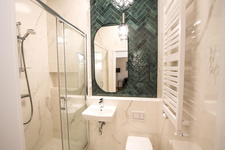 Shower, Bathroom