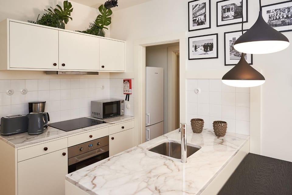 BOUTIQUE Rentals-Flores Classic historical centre Apartment in Porto