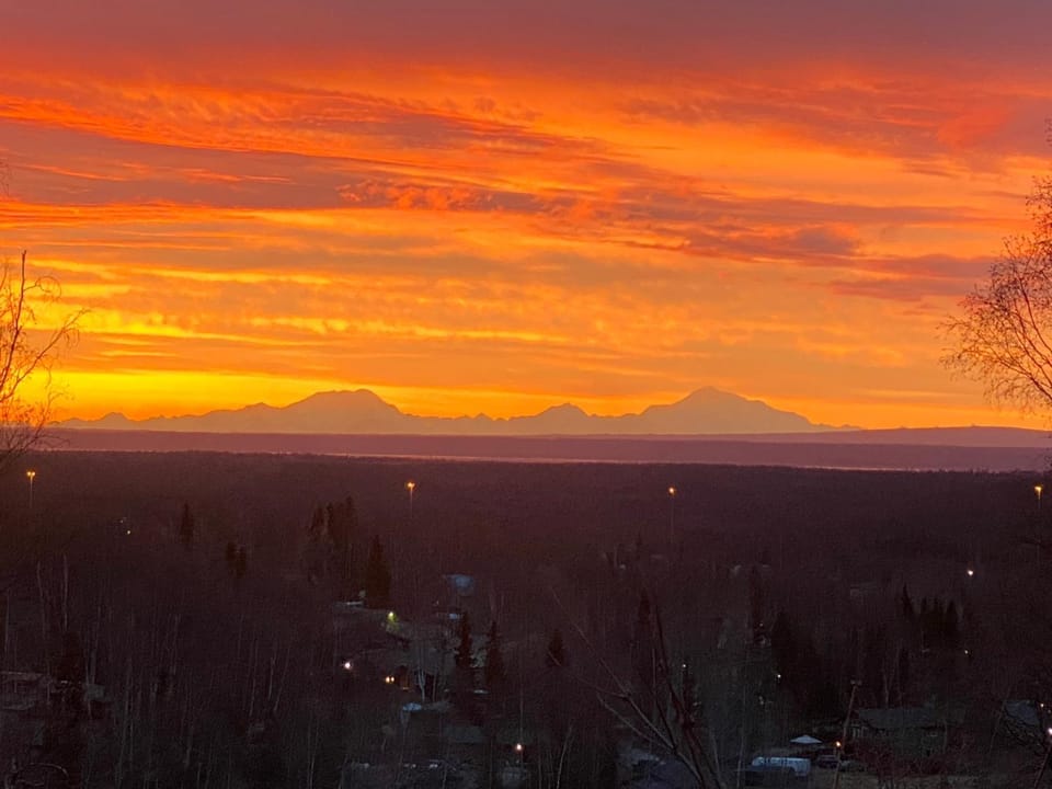 Alaskan Adventure Awaits! Apartment in Eagle River