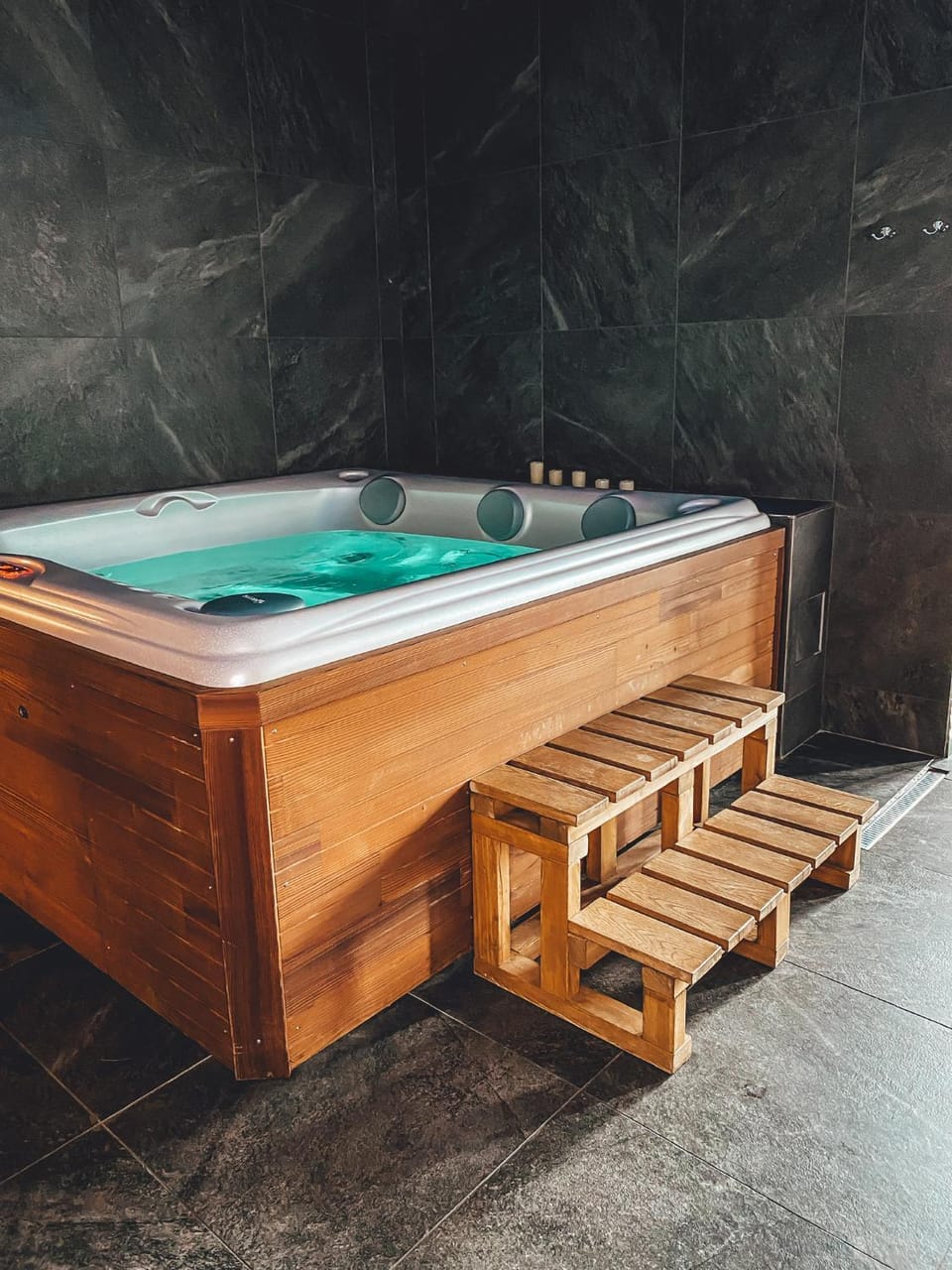 Hot Tub, Hot Tub, Bath