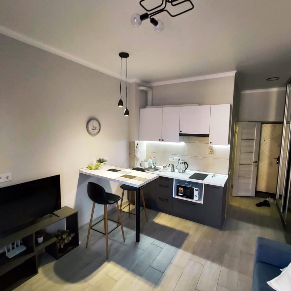Kitchen or kitchenette, Dining area, Communal kitchen