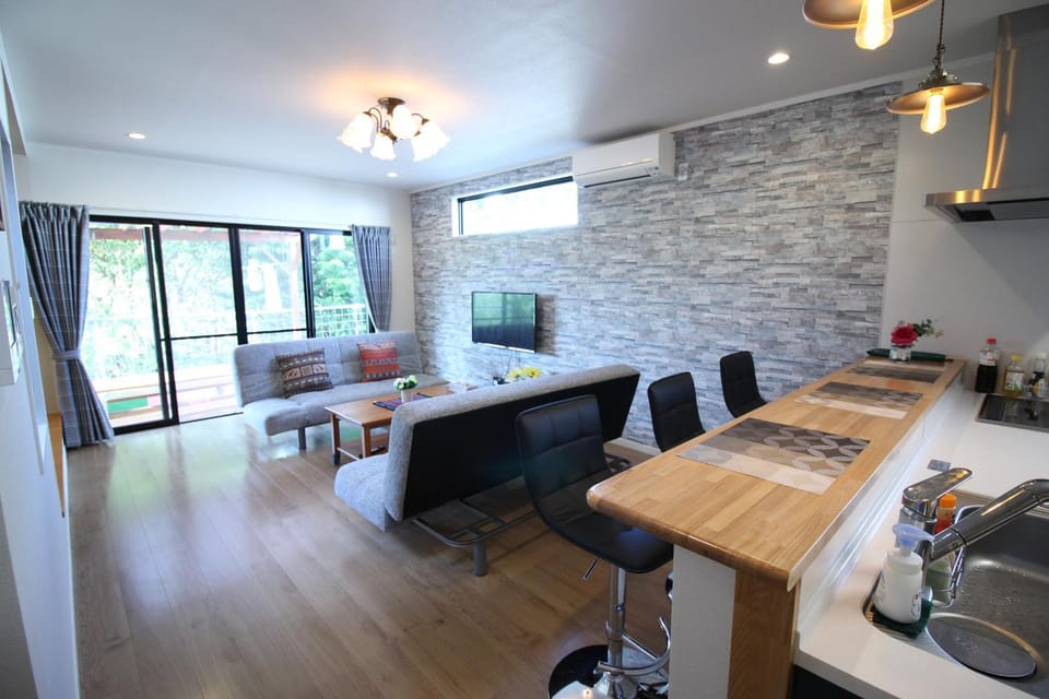 Sun Floralは古宇利島まで3分で完全プライベート1棟貸 Villa in Okinawa Prefecture
