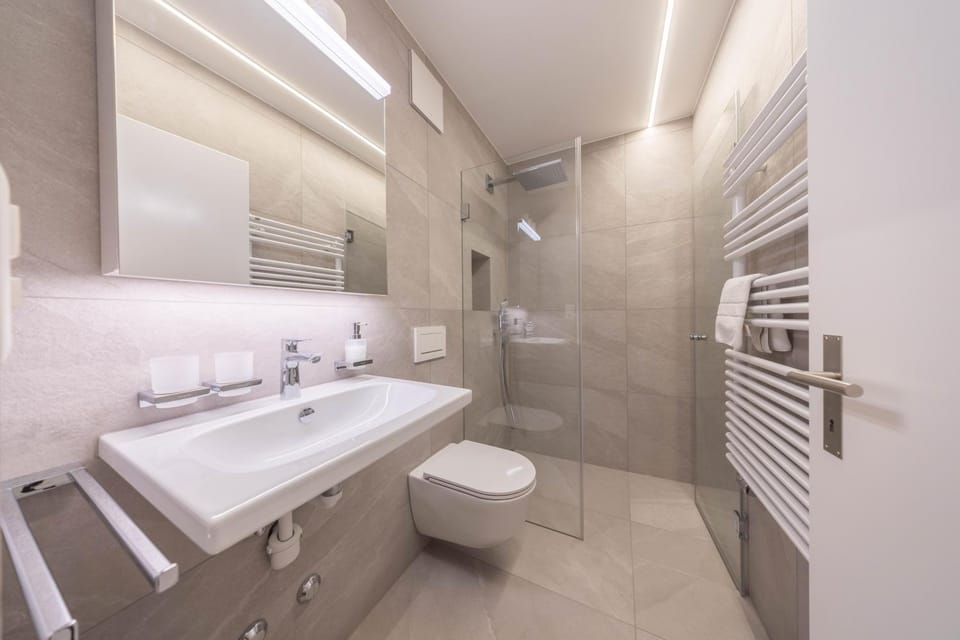 New Exclusive Studio with eFireplace, Pool & Sauna Apartment in Saint Moritz
