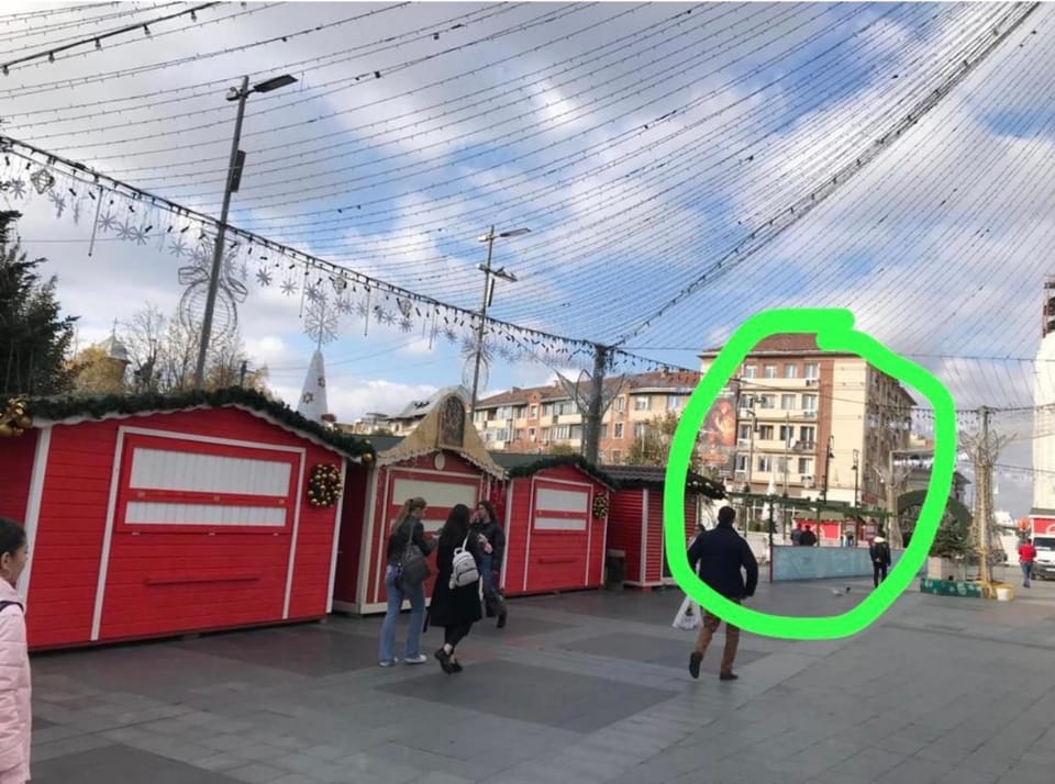 Black&White Studio Ultracentral Apartment in Craiova