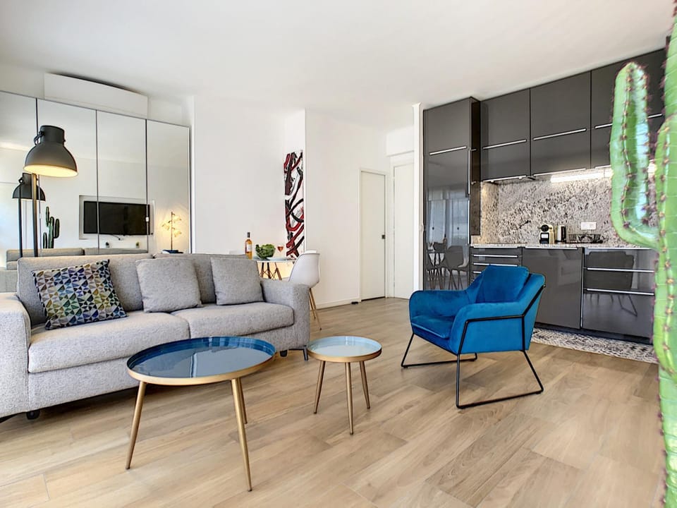 Living room, Other