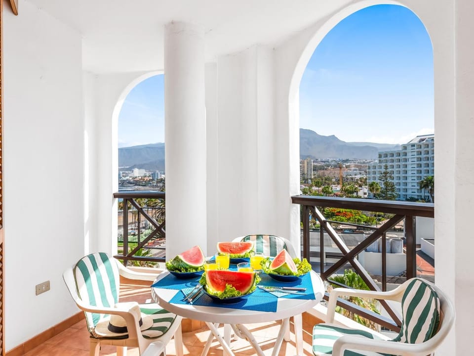 Off site, Balcony/Terrace