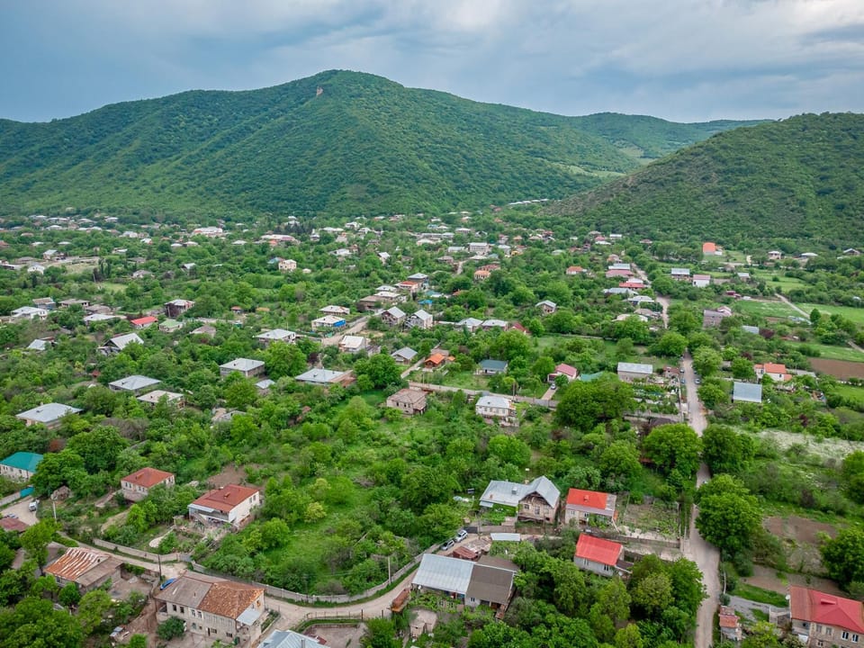 Neighbourhood, Natural landscape