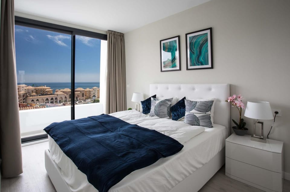 Bed, Bedroom, Sea view
