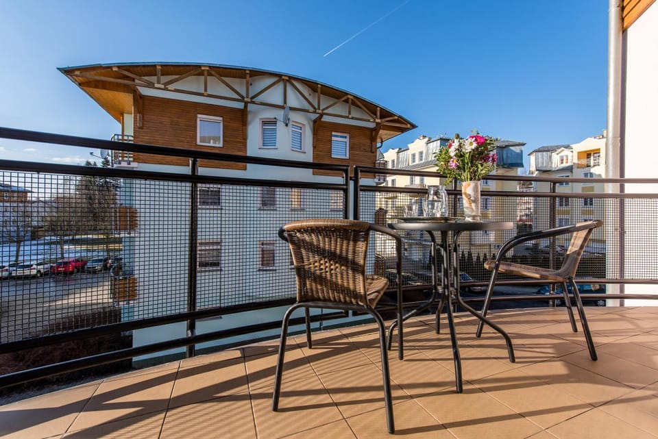Balcony/Terrace, Parking