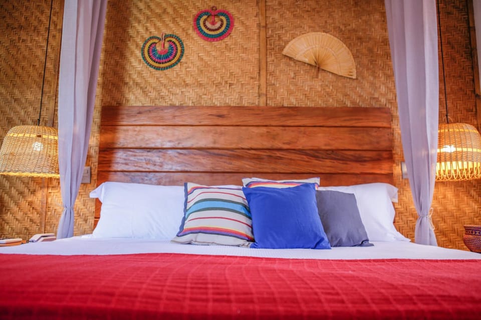 Bed, Photo of the whole room, Decorative detail, Bedroom