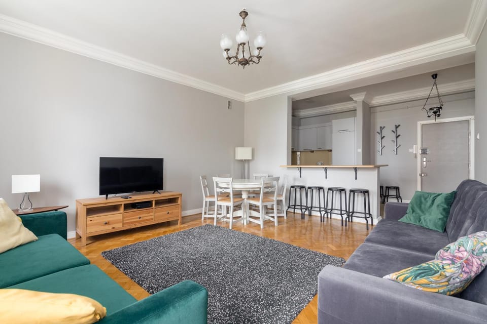TV and multimedia, Kitchen or kitchenette, Living room