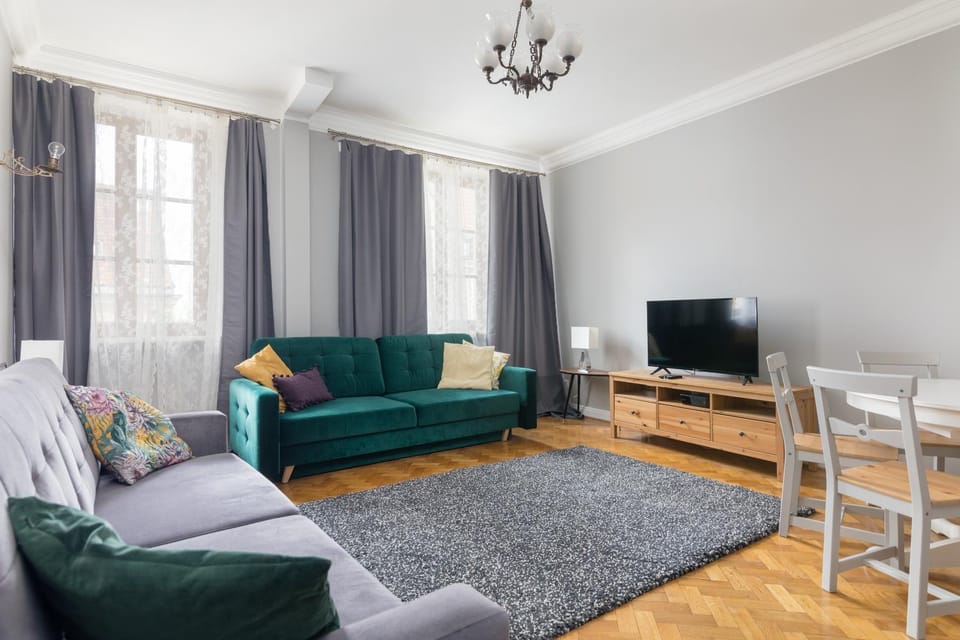 TV and multimedia, Living room, Dining area
