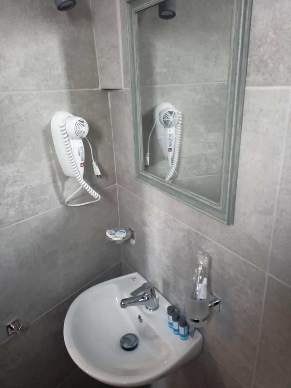 Bathroom, heating