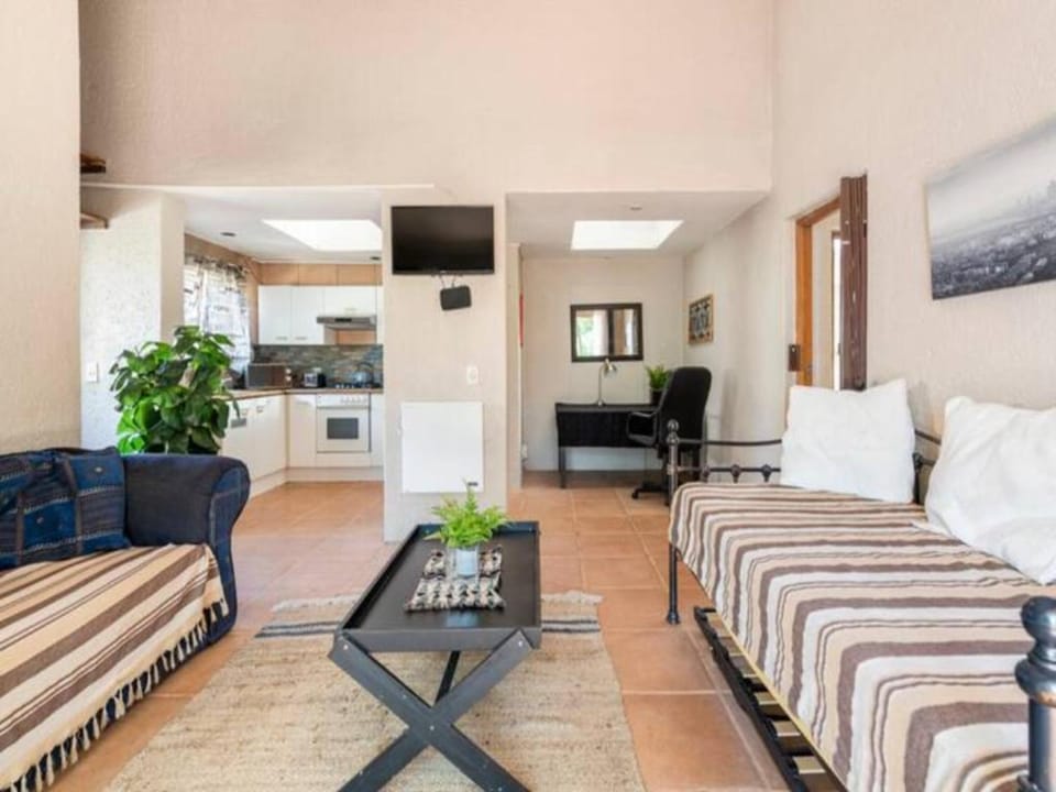 1 Bedroom Cottage Apartment in Sandton