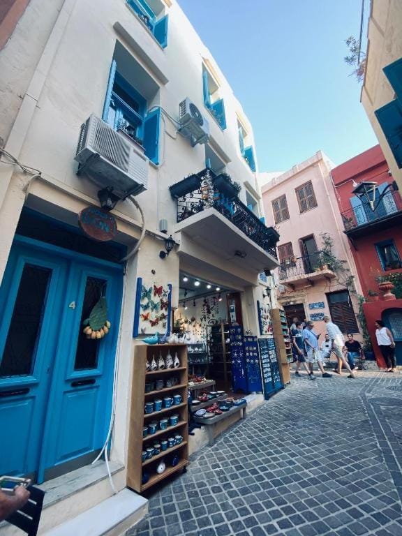DIONI 2 Bed and Breakfast in Chania