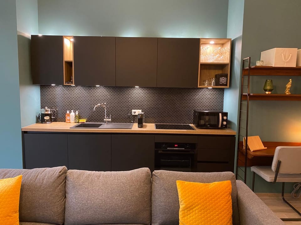 Kitchen or kitchenette, Living room, Dining area