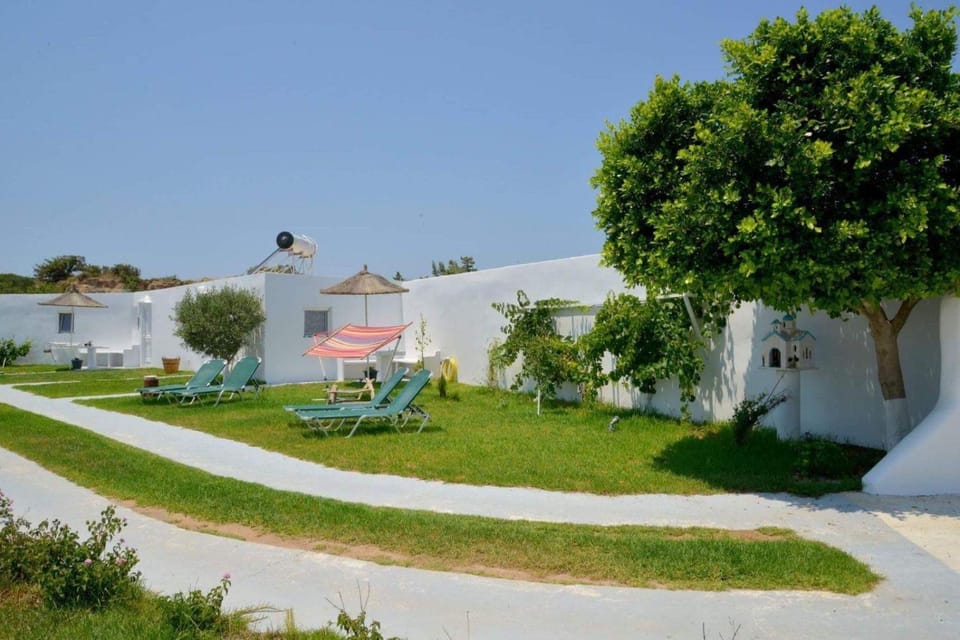 Studio farma Apartment in Milos