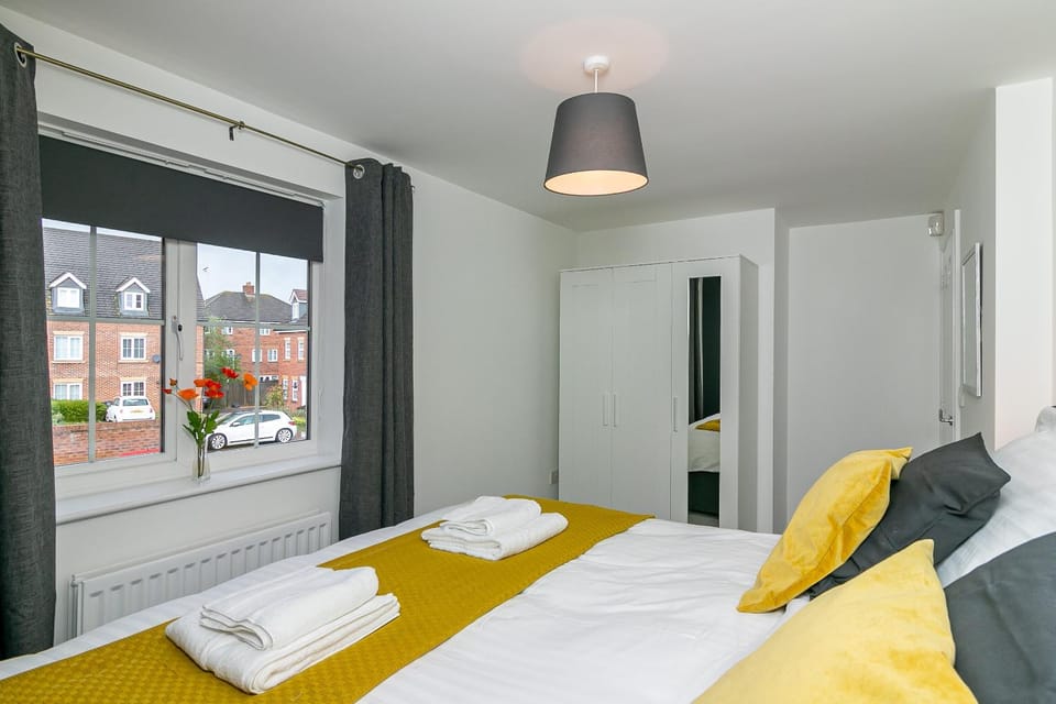 Bed, Bedroom
