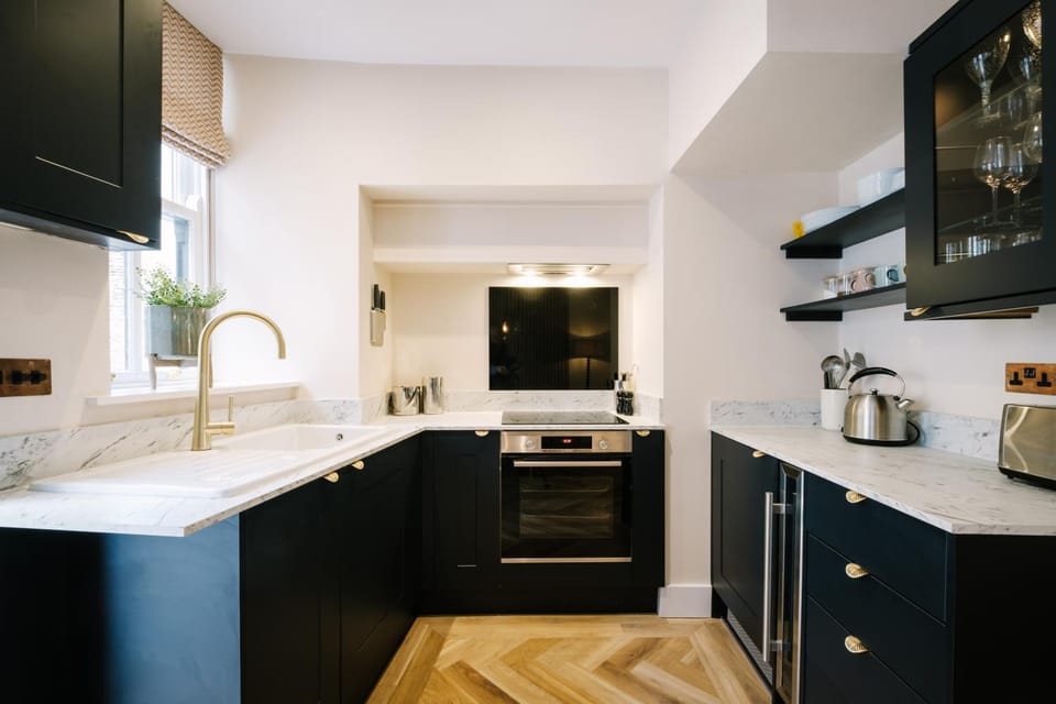 The Den - The White House Windermere - Off-Site Health Club & Spa 2 minute walk away House in Bowness-on-Windermere