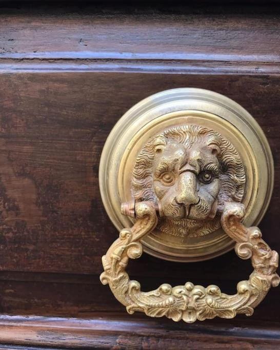 Decorative detail