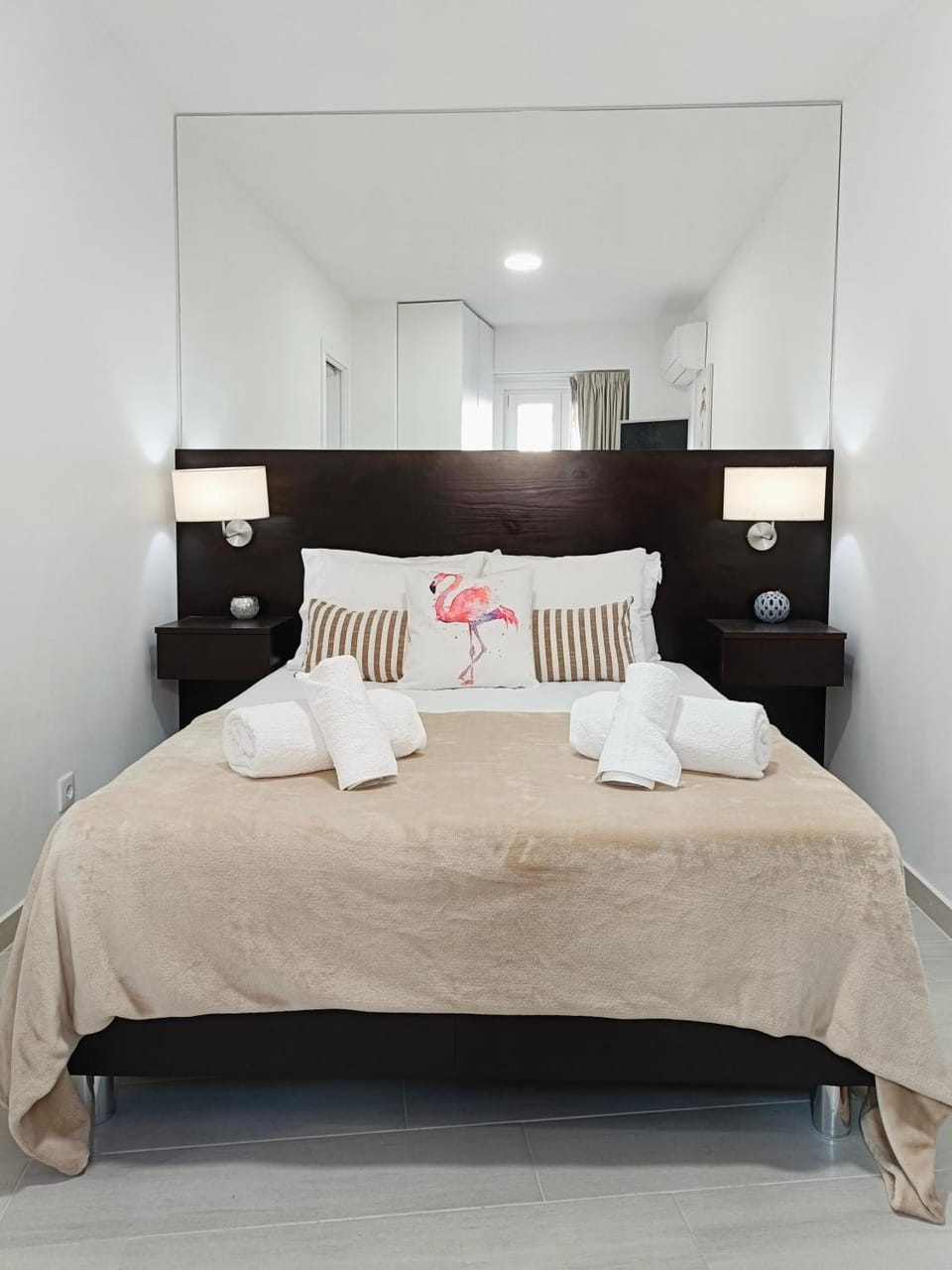 Flamingo Apartment in Sesimbra