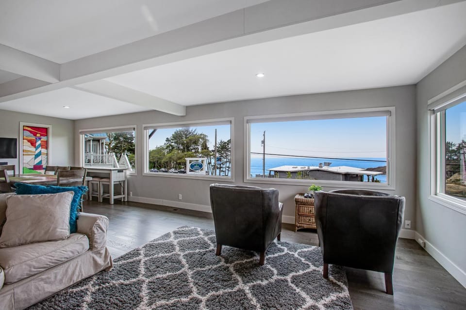 Gracie's Sea View House in Depoe Bay