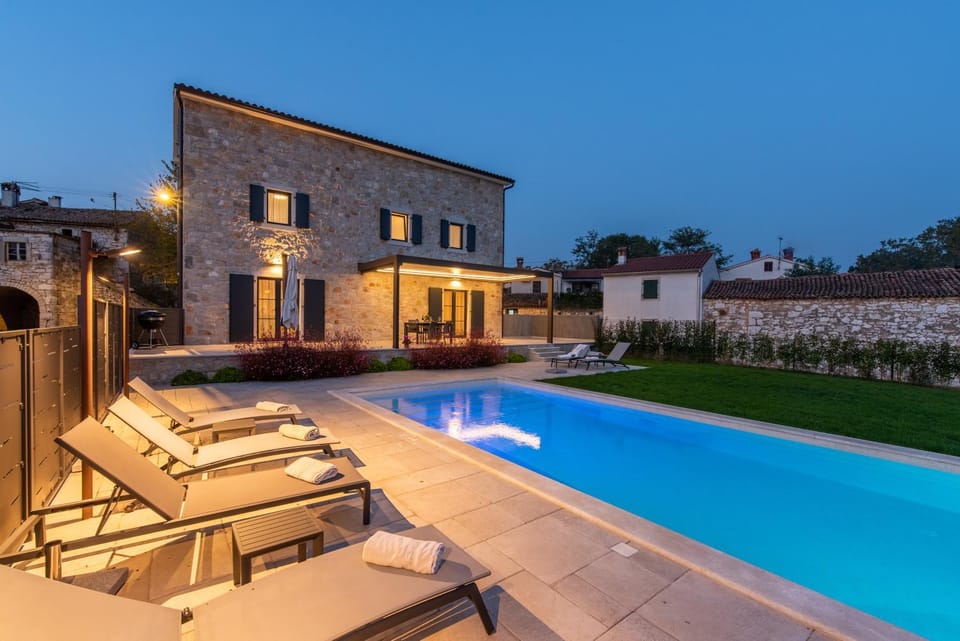 Villa Hizina Veleniki Villa in Istria County