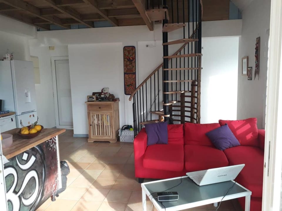 chambre chez l habitant sur la plage les pieds dans l eau, wifi Vacation rental in Les Trois-Îlets
