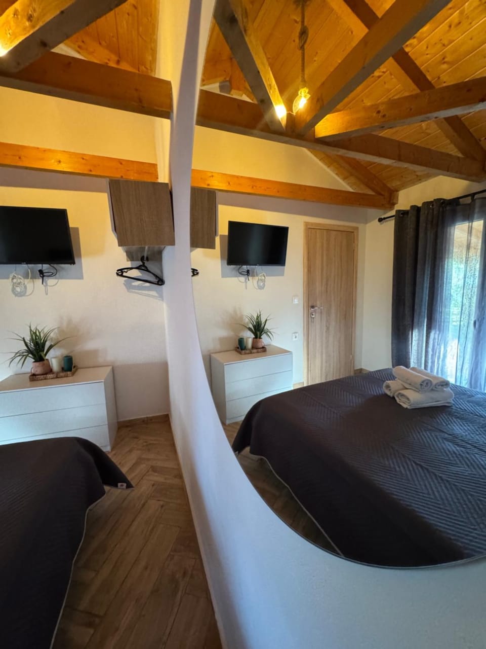 Elleria's House Apartment in Lefkada