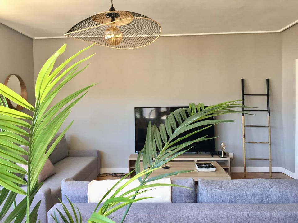 Communal lounge/ TV room, TV and multimedia, Living room, Seating area