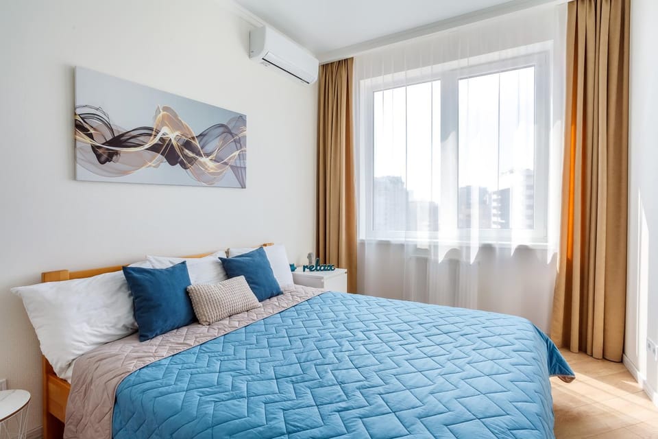 Bedroom, air conditioner