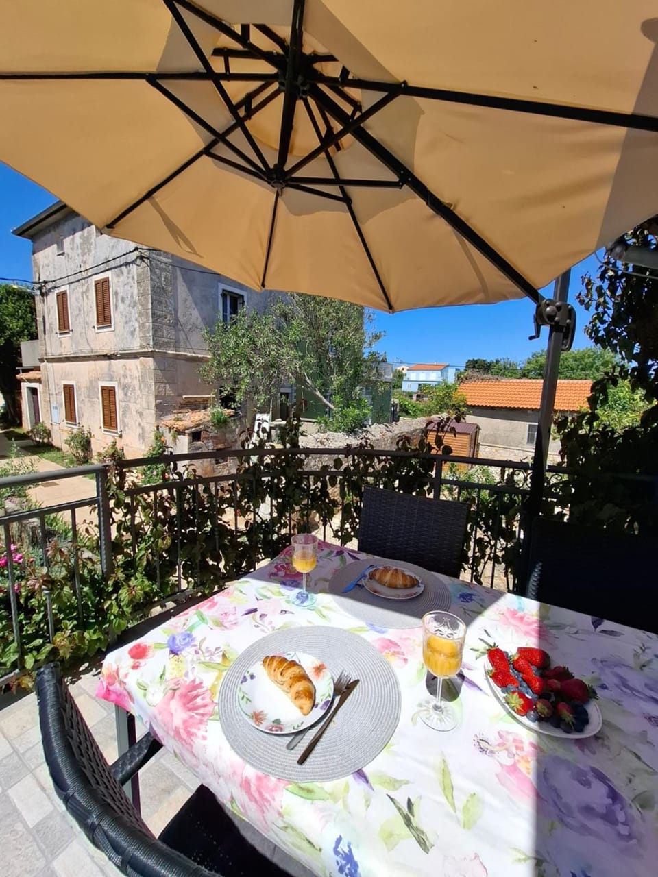 Day, Balcony/Terrace