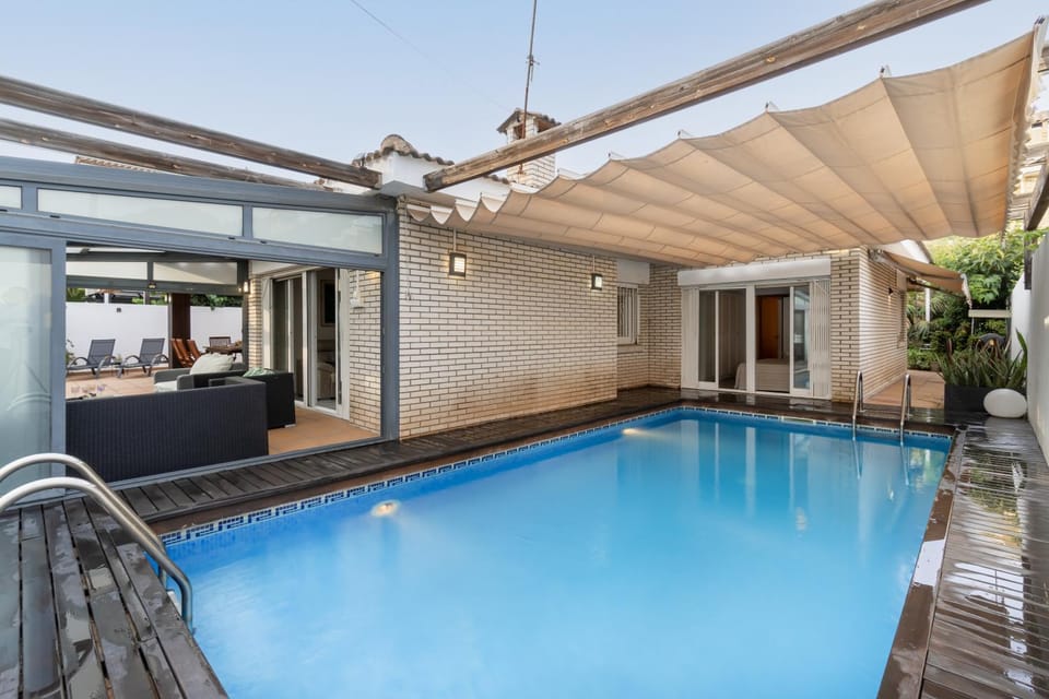 Day, Pool view, Swimming pool