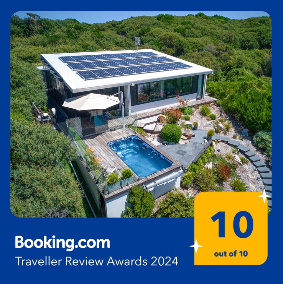 Pool view, Swimming pool, Certificate/Award, sunbed