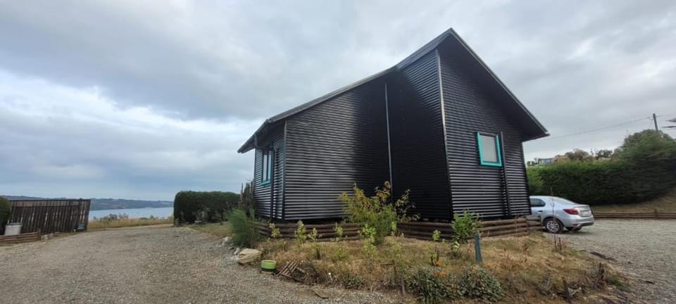 Casa Pascual House in Los Lagos, Chile