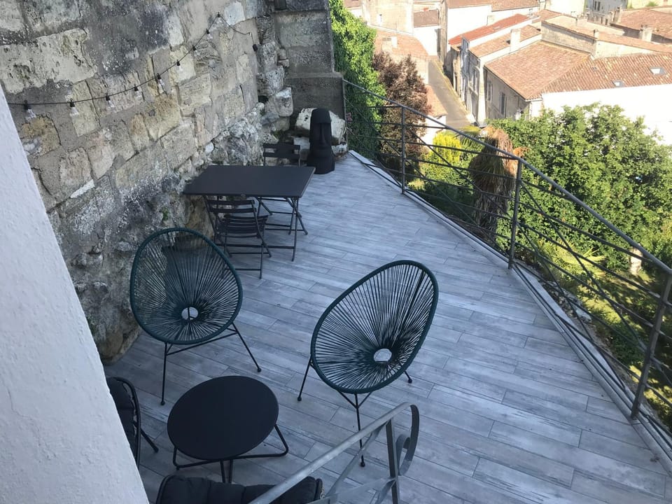 Bourg superbe appart avec vue magnifique Apartment in Nouvelle-Aquitaine