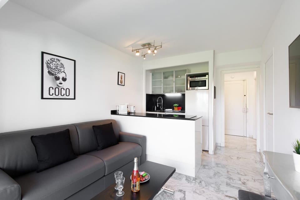 Phoenix YourHostHelper Apartment in Cannes
