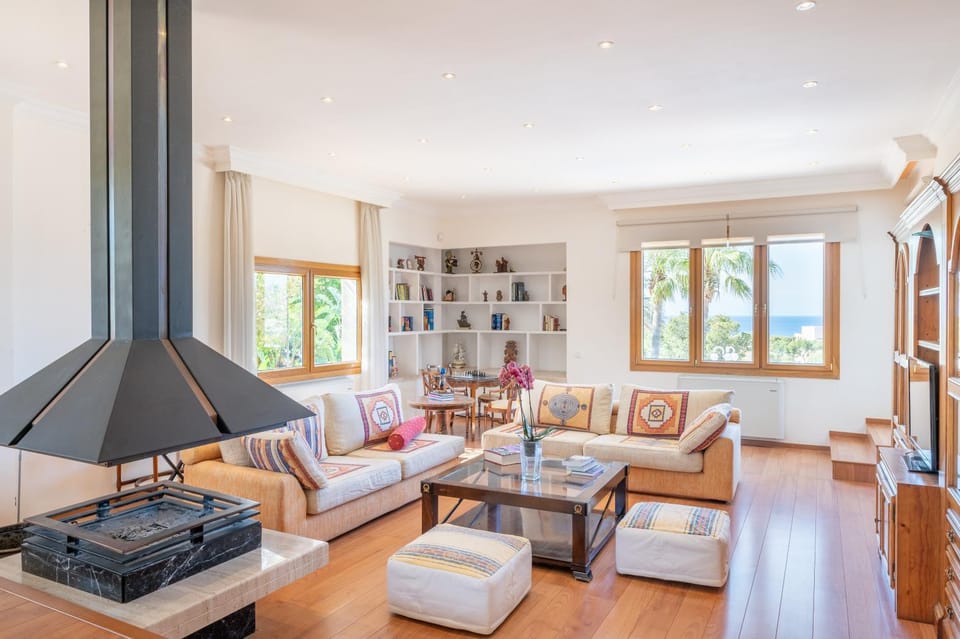 Property building, Living room