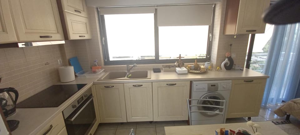 Lavrio center - Thanasis' Studio Apartment in East Attica Regional Unit, Greece