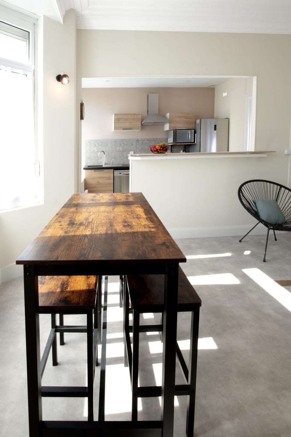 Kitchen or kitchenette, Living room, Dining area