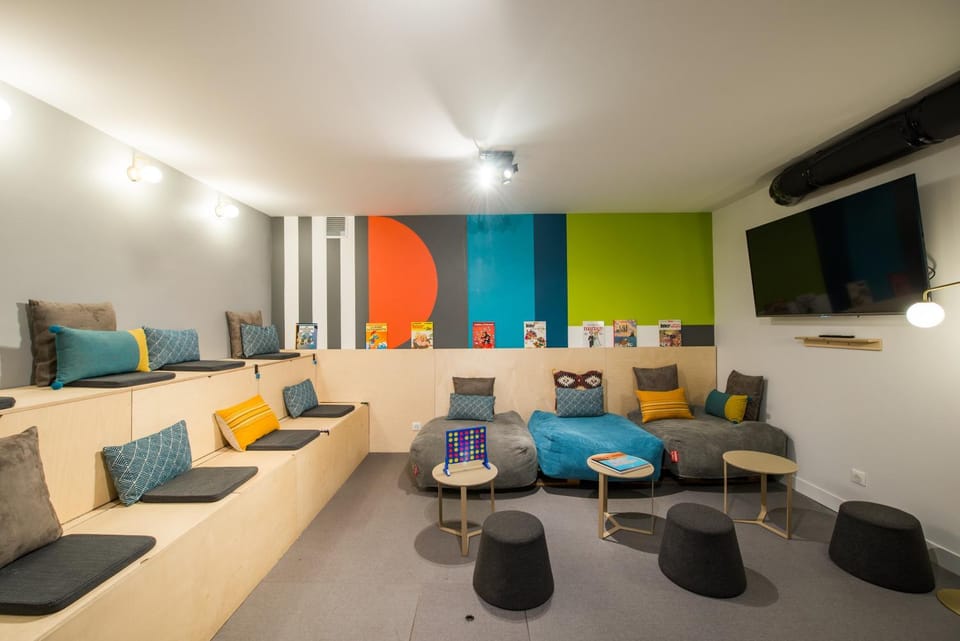 Communal lounge/ TV room, Living room