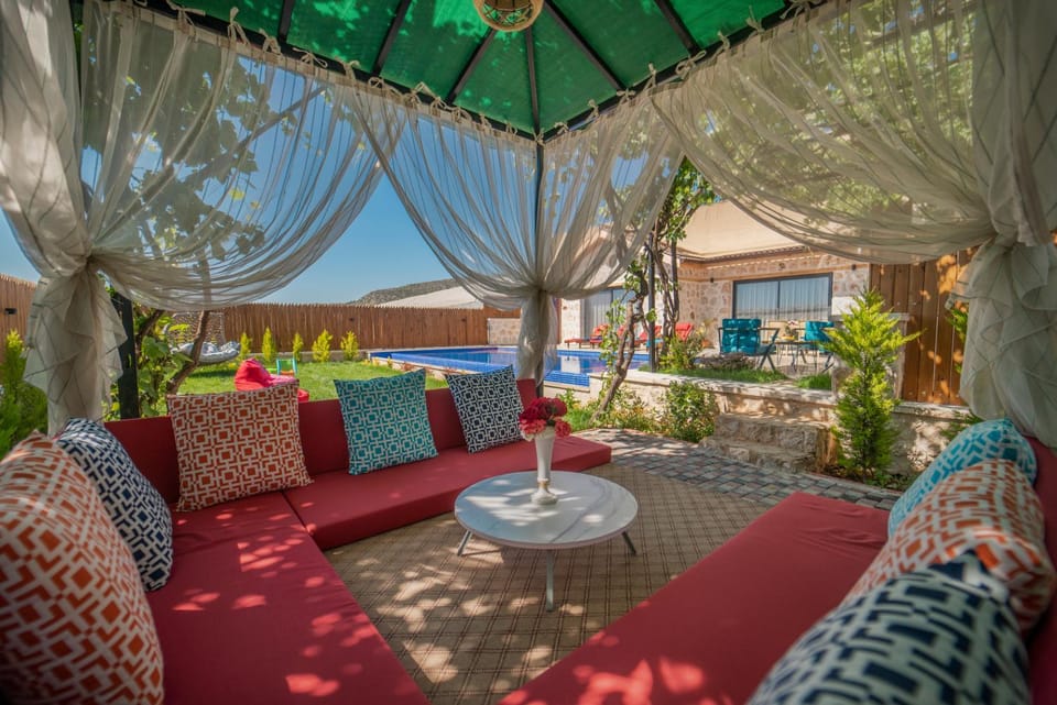 Patio, Seating area