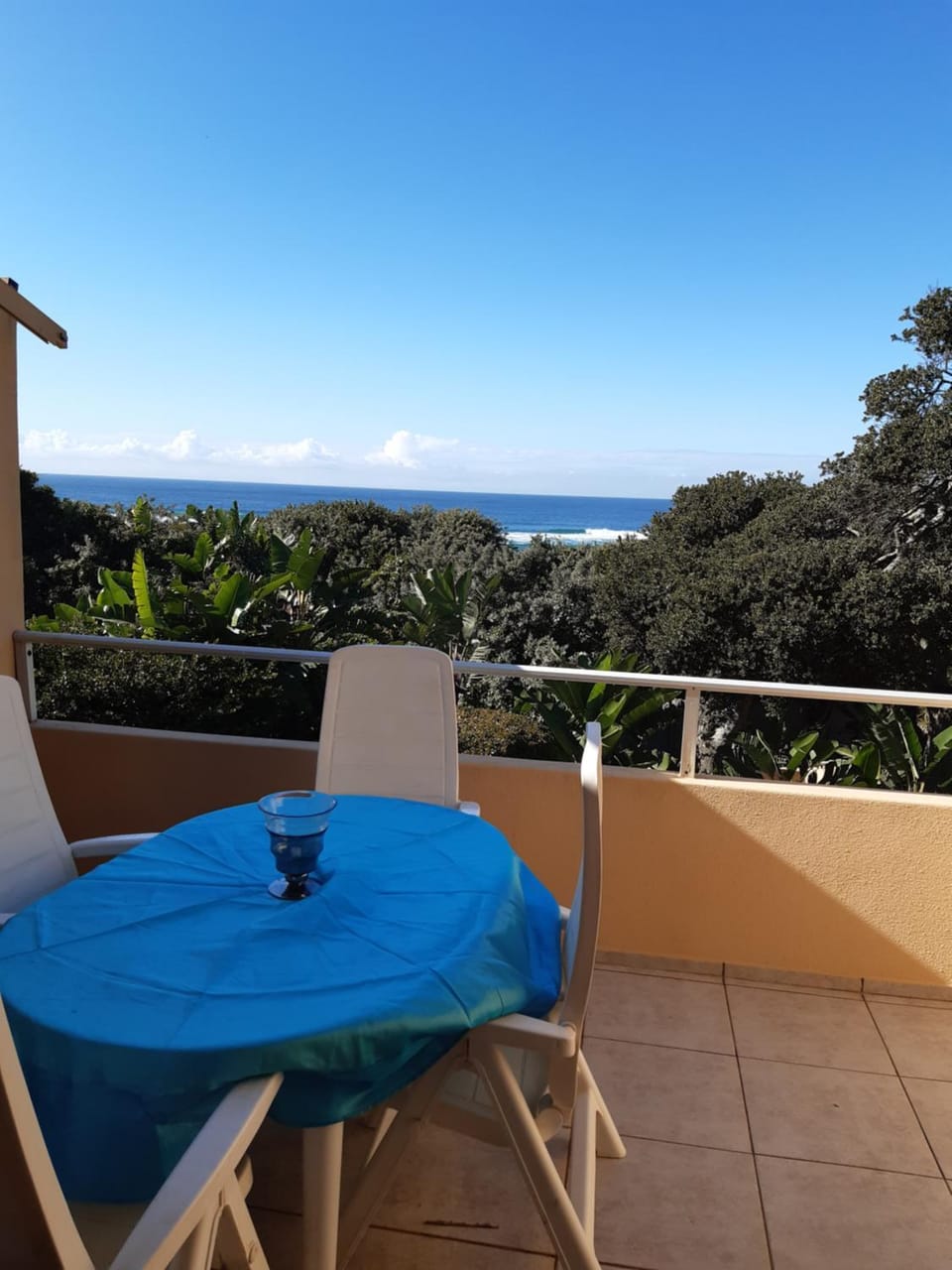 Patio, Natural landscape, View (from property/room), Balcony/Terrace, Dining area, Sea view