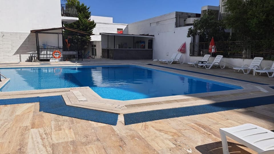 Lounge or bar, Swimming pool