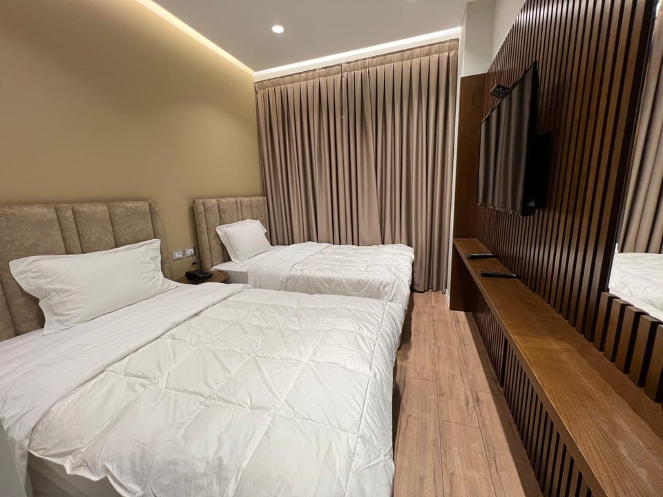 WHITE CROWN HOTEL Hotel in Tirana County, Albania
