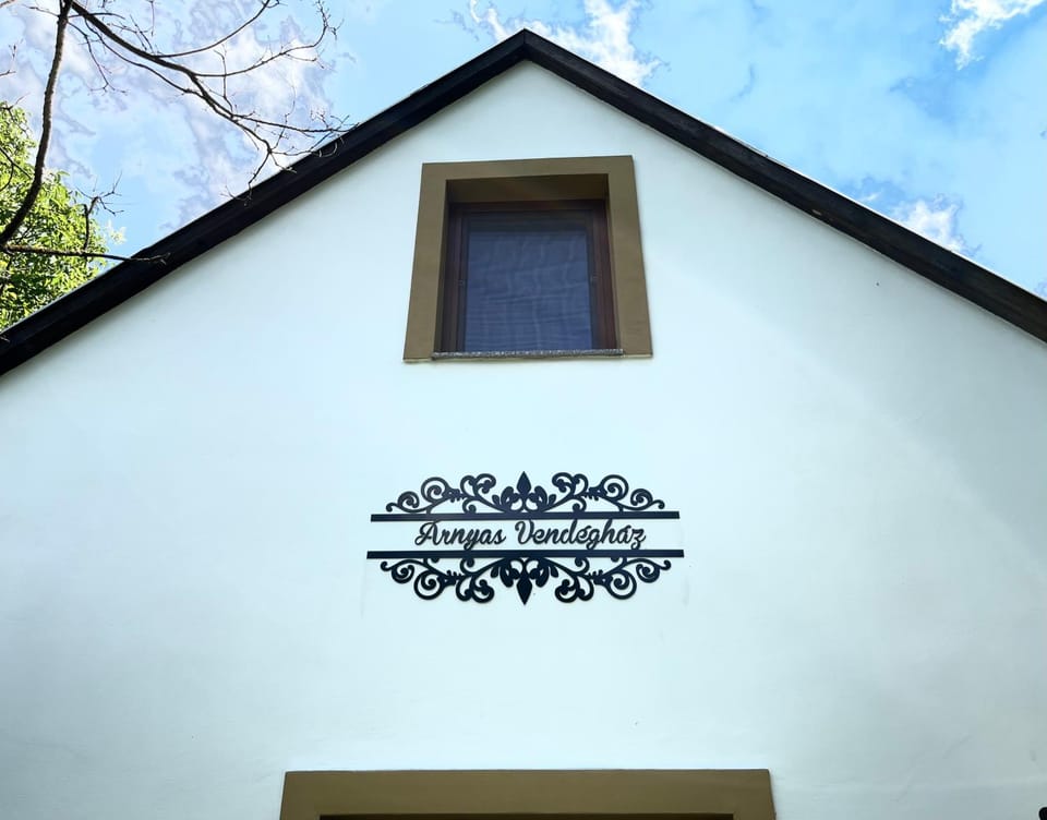 Árnyas Vendégház House in Hungary