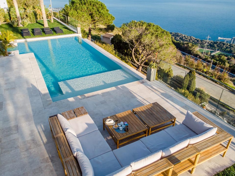 Beautiful Villa with amazing Monte Carlo & Sea View Villa in French Riviera