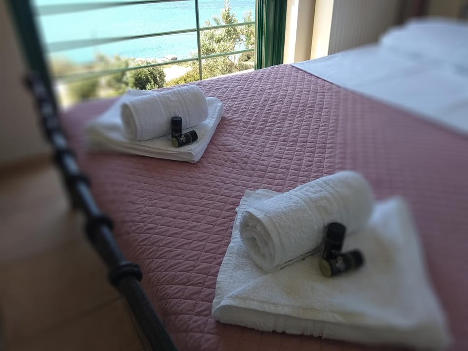 Bedroom, Area and facilities