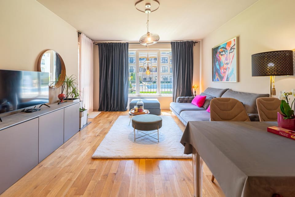 Les Faberges in Carpe Vita Apartment in Varna
