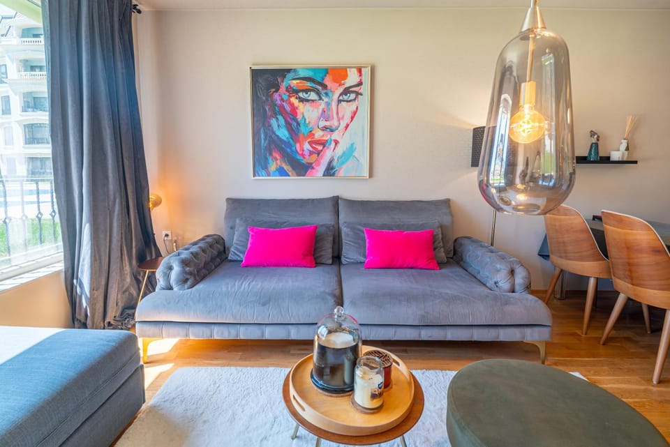 Les Faberges in Carpe Vita Apartment in Varna